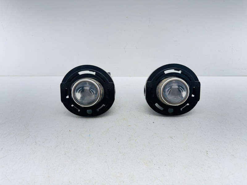 2011 - 2016 Dodge Jeep Chrysler Right Left Side Fog Light 05182021AB OEM Lamp