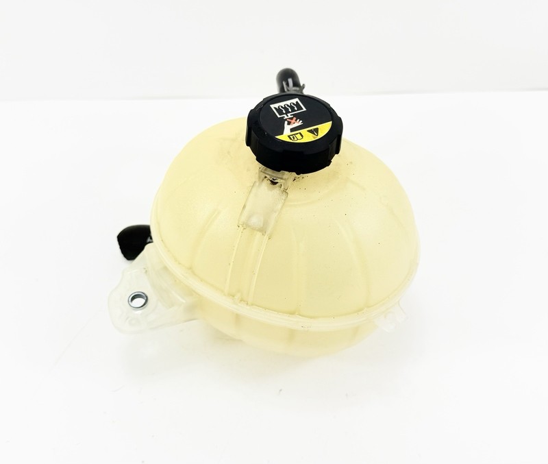 2017-2022 Kia Sportage 2.4L Engine Coolant Reservoir Expansion Tank Bottle OEM
