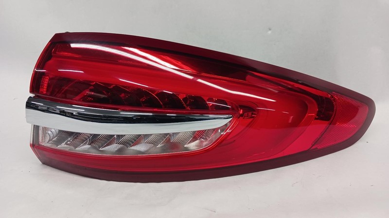 17-'20 FORD FUSION Right passenger outer Taillight LED OEM Grade A!