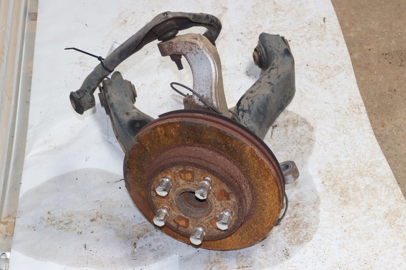 2009-2012 DODGE RAM 1500 RWD FRONT RIGHT SPINDLE KNUCKLE HUB W/ CONTROL ARMS OEM