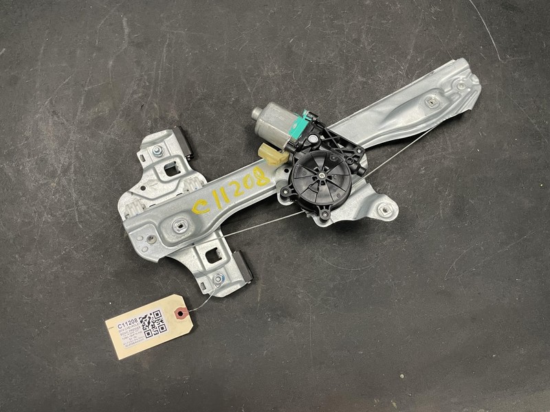 Rear Left Door Window Regulator 2019 Chevrolet Sonic 95391133 2013 - 2018 2020