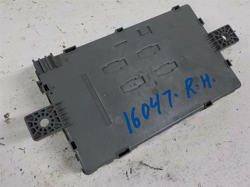 11 12 13 Honda Odyssey Right Cabin Room Fuse Box Inside Fuse Box 38210-Tk8-A21
