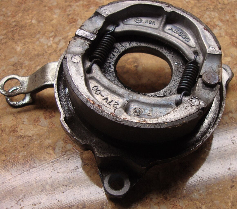 1988 Yamaha Scooter CG50 CG 50 Jog Rear Drum Brake Shoes Cover Mount F13