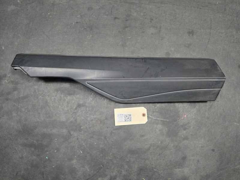 Rear Left Door Lower Molding 2022 Nissan Rogue 82871-6RR0A 2021 2023 2024 2025