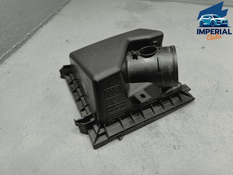 2017-2020 TOYOTA SIENNA 3.5L ENGINE AIR CLEANER INTAKE FILTER TOP COVER OEM