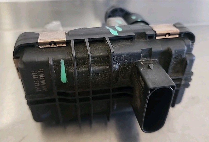 2013 BMW 320d X3 xDrive Turbo Genuine Electronic Wastegate Actuator 797863-0026