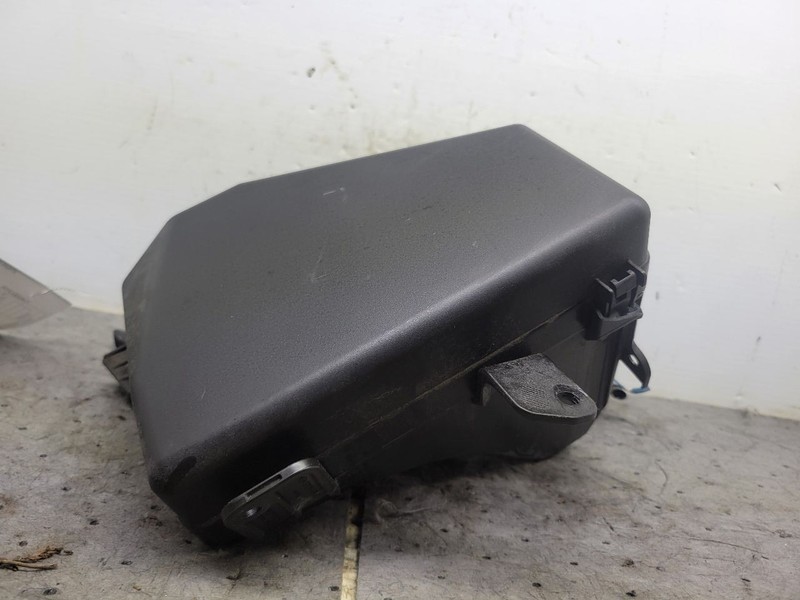 Fuse Box Engine Left Hand Engine Compartment CVT Fits 15-17 LEGACY 1754414