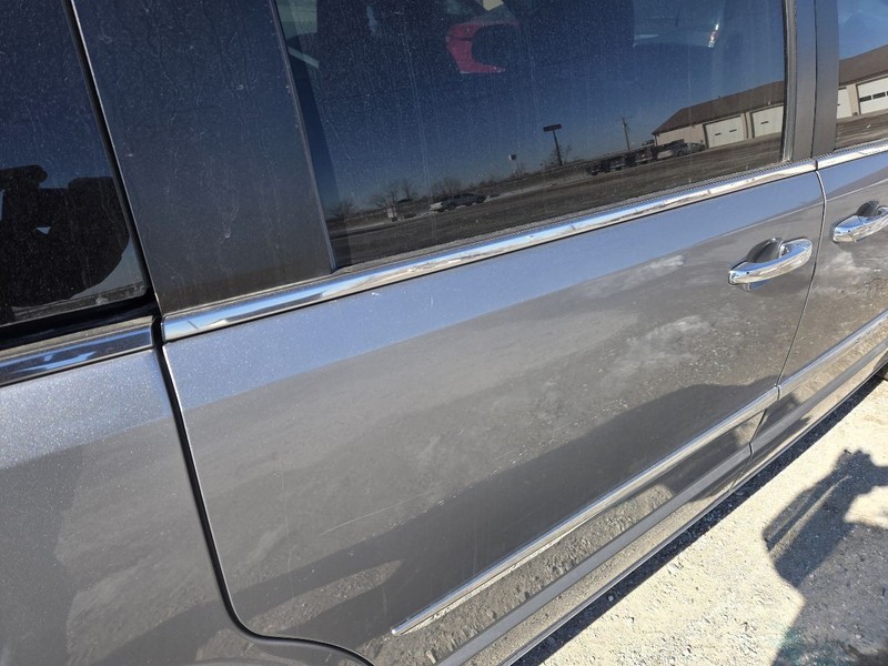 Passenger Rear Side Door Movable Glass Fits 11-16 TOWN & COUNTRY 3651375