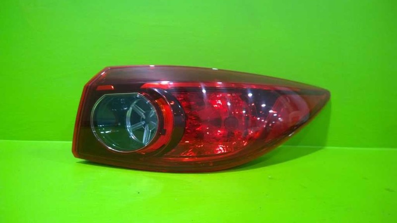 14-18 MAZDA 3 SDN PASSENGERRIGHT QUARTER TAILLIGHT LAMP INCANDESCENT3144-80