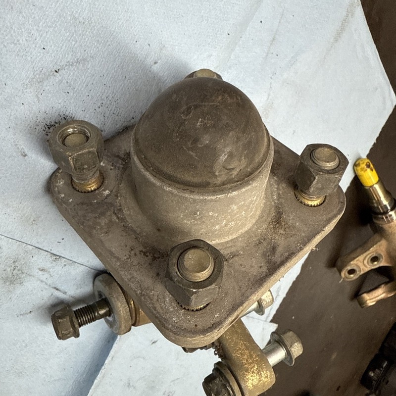 Yamaha G22 Golf Cart Front Left Wheel Spindle And WheelHub Good
