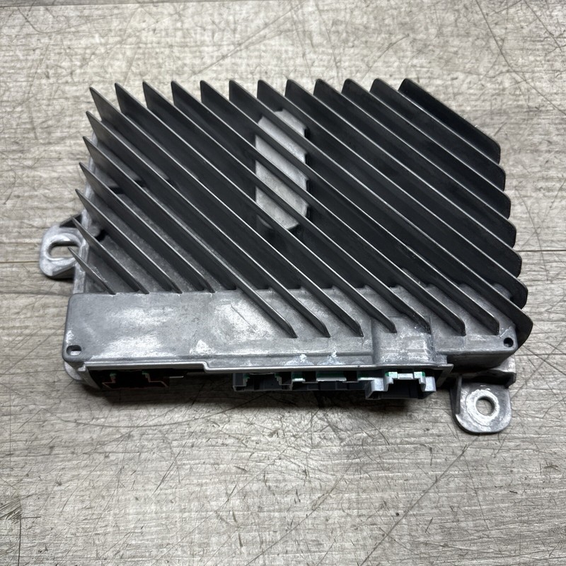 22977748 I 2013 - 2016 CADILLAC SRX RADIO SPEAKER AUDIO AMP AMPLIFIER OEM BOSE