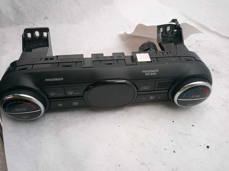 2020 KIA SOUL A/C Selector Switch OEM Grey 97250K0350WK 30K Miles
