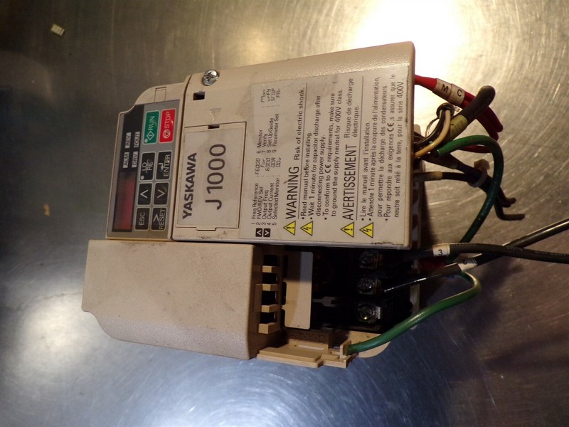 Yaskawa J1000 Variable Frequency Drive CIMR-J4A0004BAA *FREE SHIPPING*