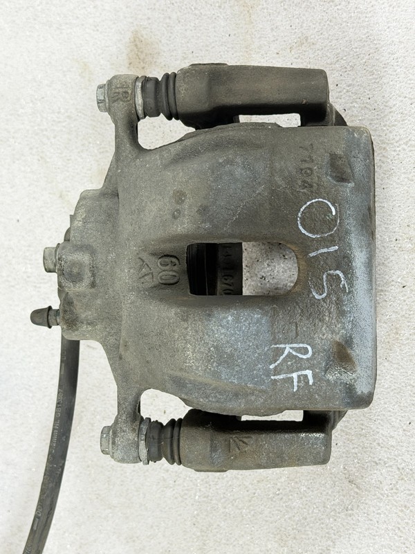 2018 - 2022 TOYOTA C-HR FRONT RIGHT PASSENGER SIDE BRAKE CALIPER OEM