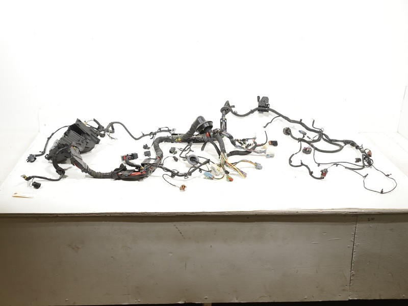 17-19 LR Discovery Sport L550 DRIVER Engine Compartment Wire Wiring Harness OEM
