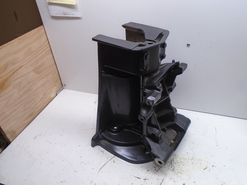 U4 Force 120 HP 2 Stroke Swivel Bracket Assembly 817783A5 Front Cover FK719135F