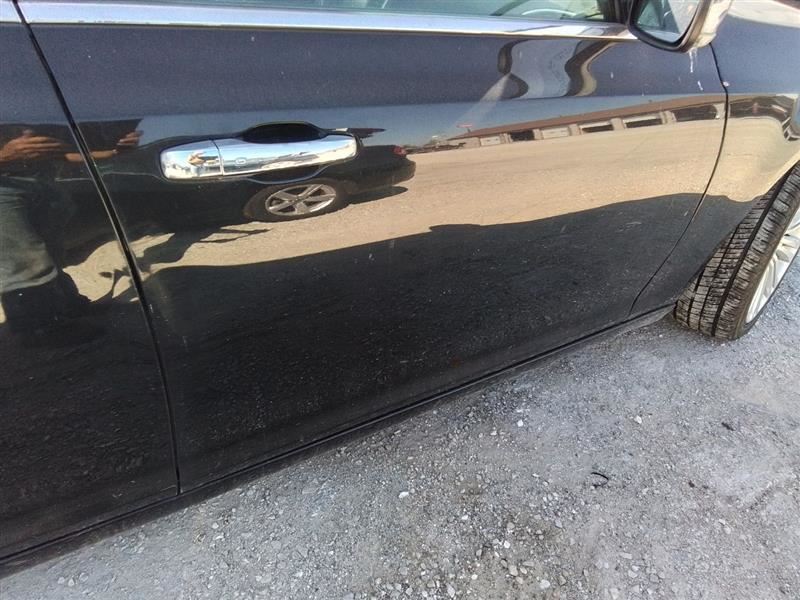 Passenger Right Front Door Fits 11-20 300 3323937
