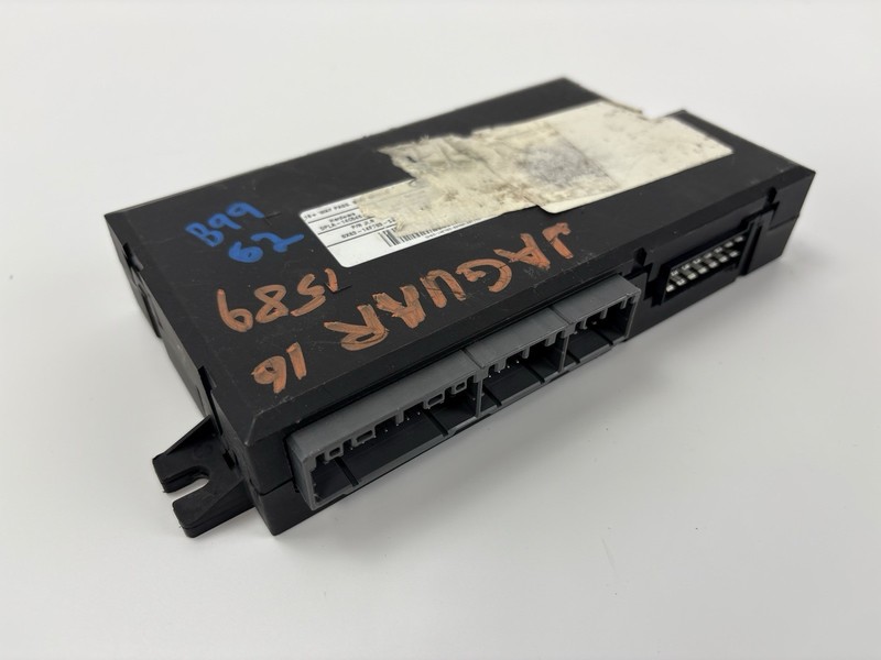 16-20 Jaguar XF Front Right Passenger Side Power Seat Memory Control Module Unit