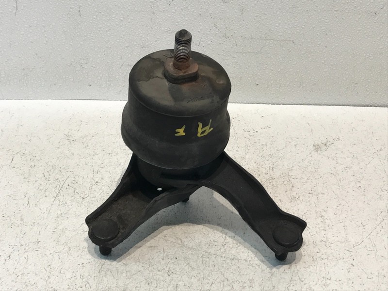 2010 TOYOTA AVALON LEFT SIDE ENGINE FRAME MOUNT BRACKET SUPPORT OEM