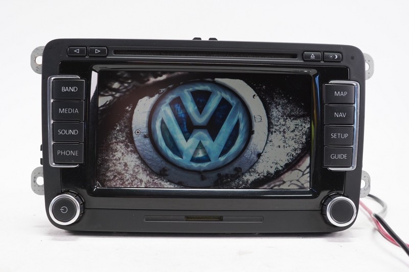 VOLKSWAGEN EOS PASSATNavigation Radio CD Unit w/o Dyn Audio OEM 2010 - 2015