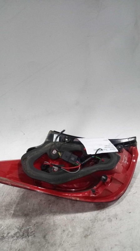2016 Buick Encore Right Tail Light Assembly Black OEM 601855 60K Mileage