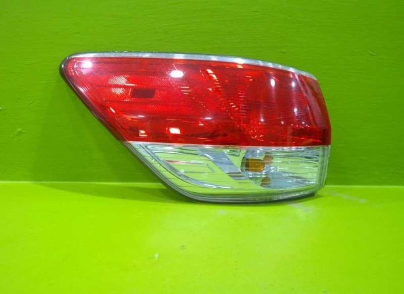 13 14 15 16 PATHFINDER DRIVER LEFT QUARTER MOUNT TAILLIGHT LAMP OEM 3434-54