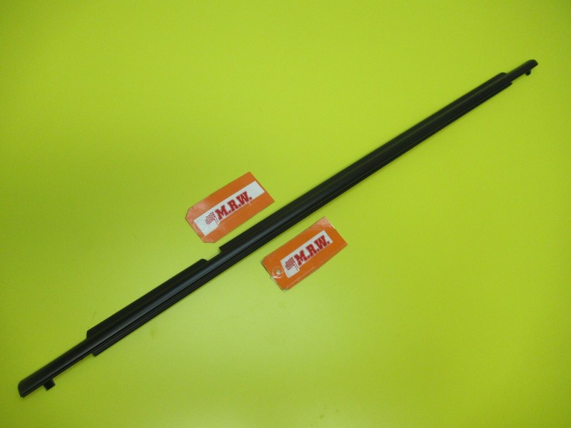 MOLDING DOOR GLASS WINDOW SEAL STRIP OUTER PASSENGER SIDE REAR RR SCION XB 08-15