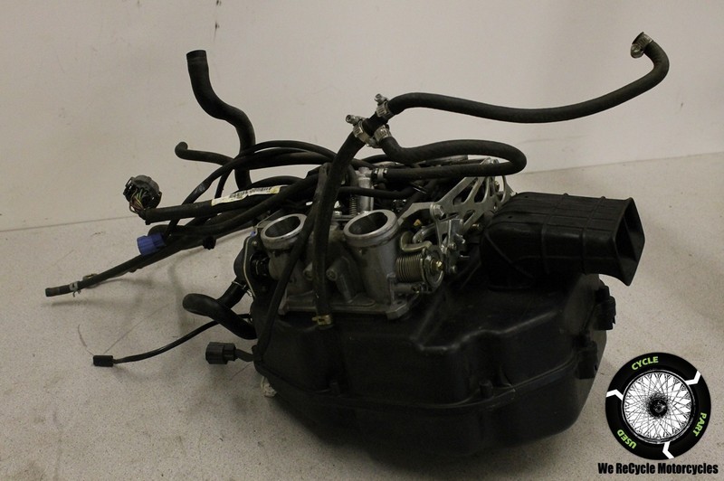 2003 HONDA ST 1300 AIR BOX CLEANER THROTTLE BODY HOSES PIPES SENSORS ST1300 03