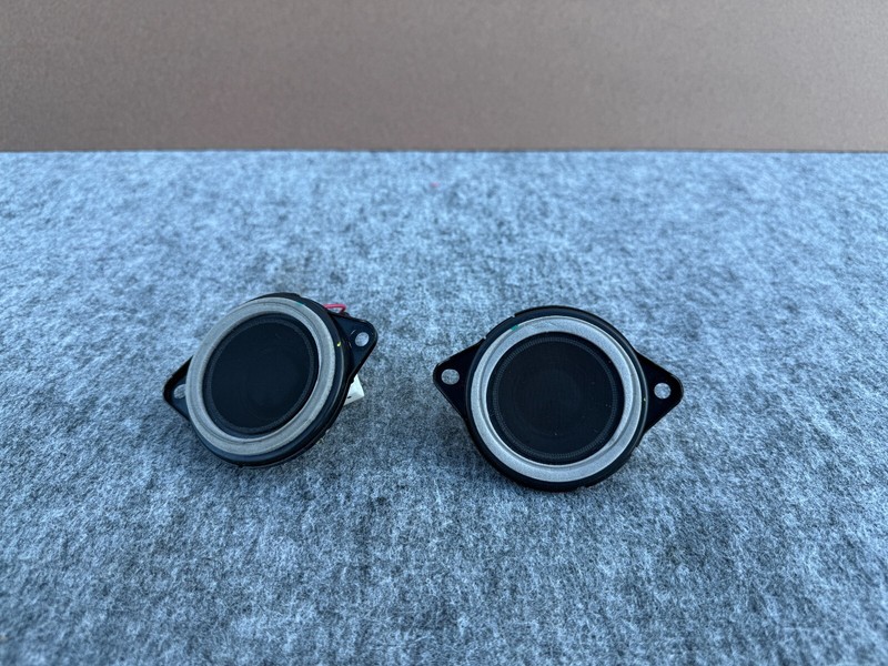 HYUNDAI GENESIS SEDAN & G80 2015-2020 OEM DASH LEFT RIGHT LEXICON TWEETERS PAIR
