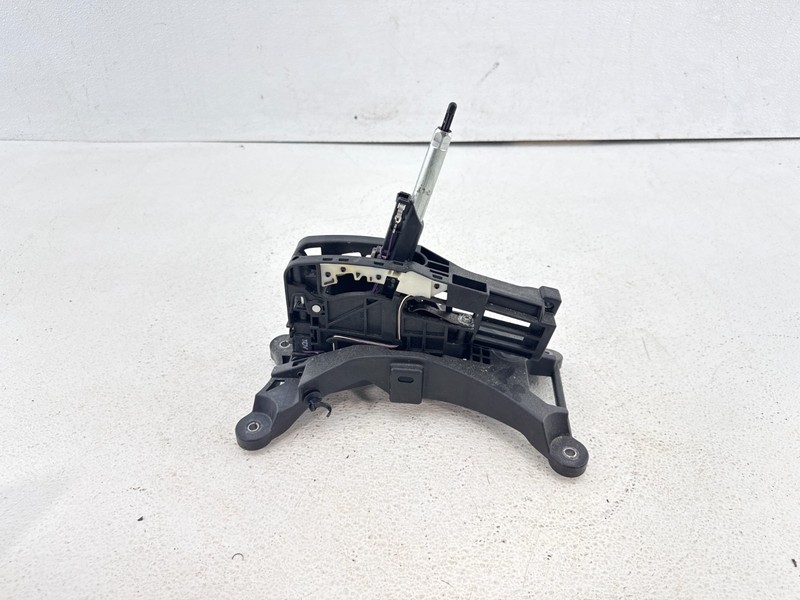 2024-2025 CHEVY TRAX CENTER CONSOLE AUTOMATIC TRANSMISSION GEAR FLOOR SHIFTER