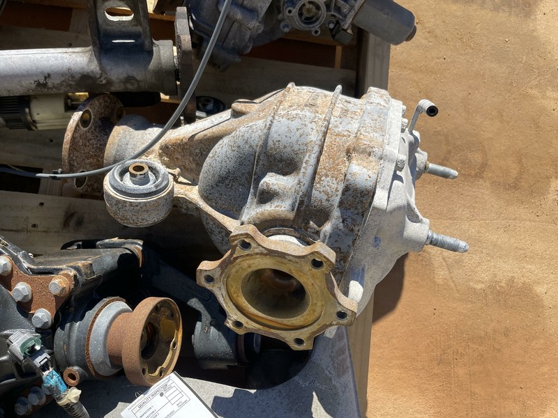 11-13 INFINITI QX56 REAR CARRIER DIFFERENTIAL CASE 2.937 RATIO 70K MILES