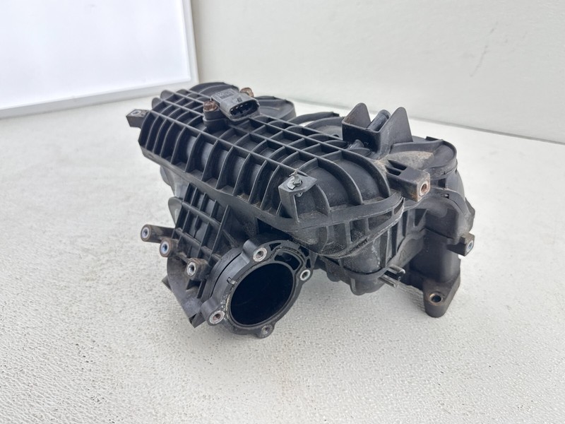 2011 - 2015 Kia Optima Intake Manifold 90014721 2.0L OEM