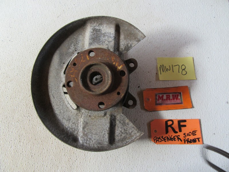 SPINDLE KNUCKLE HUB WHEEL BEARING ABS R RF PASSENGER RIGHT FRONT 90-98 SAAB 9000