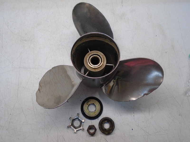 K3 Stiletto Propeller 14.25" RH 17P3 Blade Prop 10317 M1417 Mercury Mercruiser