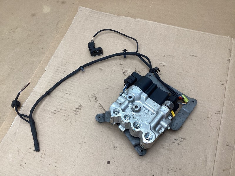 McLaren 650S 2016 Hydraulic Suspension Valve Block Unit 15 - 17 :O