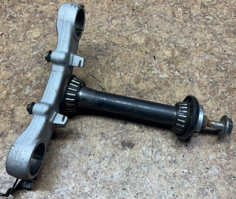 2006 Suzuki Bandit GS500FH GS500 GS 500 Lower Triple Tree Fork Clamp Bearings D7