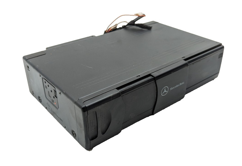 01-05 Mercedes W163 ML320 ML55 AMG CD Changer 6 Disk Player 1638201589