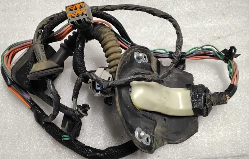 2016-2018 Dodge Ram Crew Cab Right Rear Door Wire Harness 68092366AE