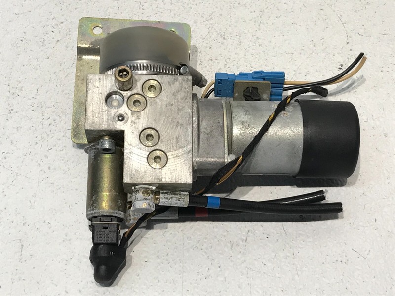 02-08 BMW 745i 750i Hydraulic Trunk Pump 7015009