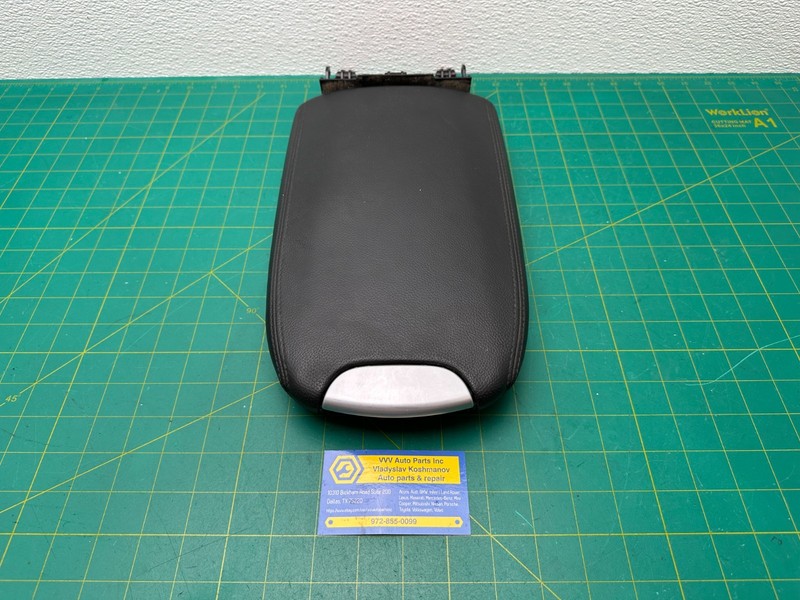 06-11 Mercedes-Benz ML350 W164 - CENTER CONSOLE ARMREST LID OEM