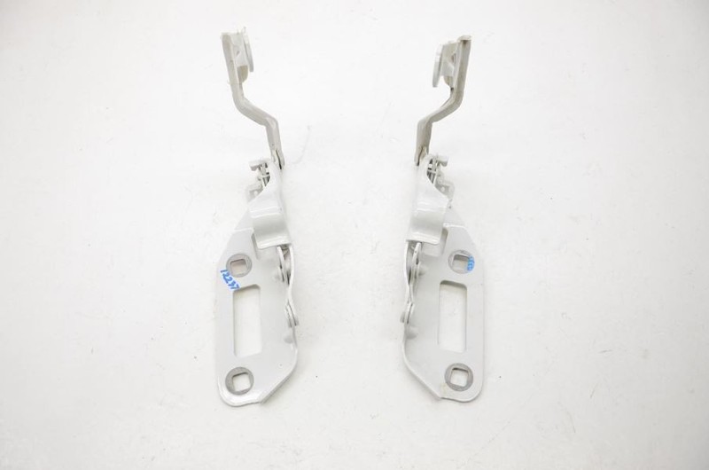 2010-2016 Porsche Panamera 970 4.8L Pair of Front Hood Hinges 97051115102