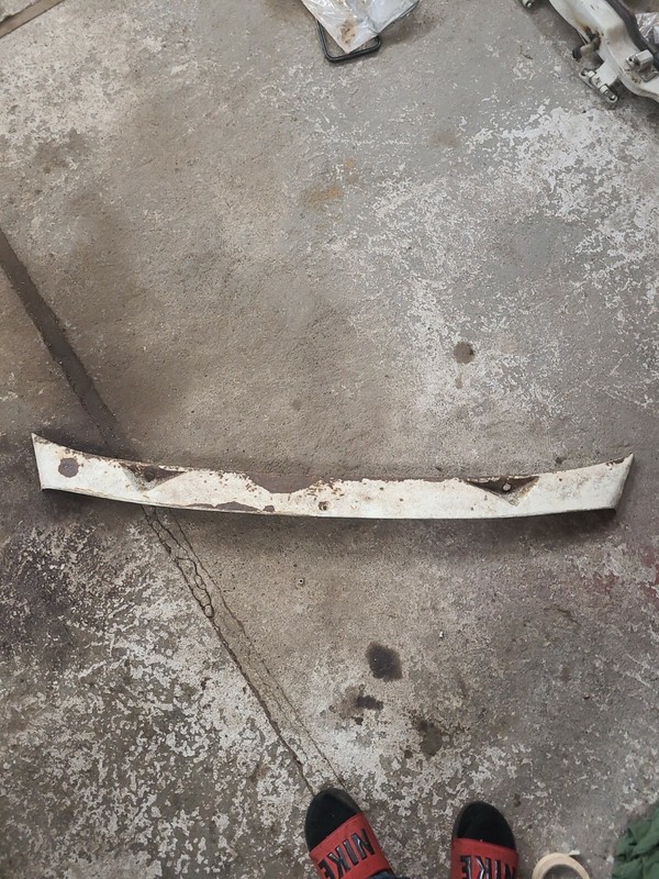 Mercedes Benz 250S W108 Front Cowl metal body wiper hood windshield wipers