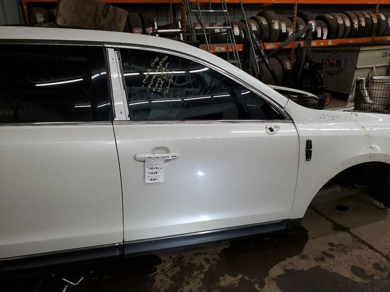Passenger Front Door Electric Lower Side Moulding Fits 10-19 MKT 295684
