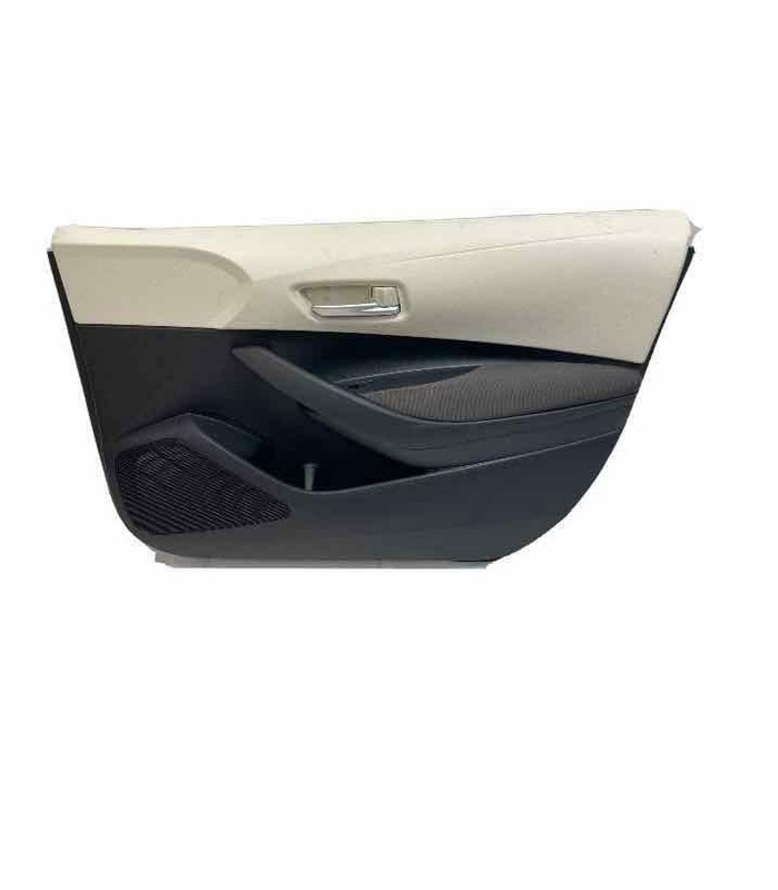 20 21 TOYOTA COROLLA FRONT PASSENGER SIDE DOOR TRIM PANEL ASSY OEM 6761002W00C8
