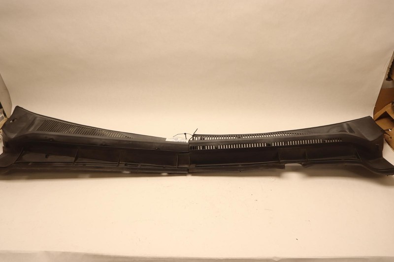 2011-2016 FORD F250 SD F350 SD FRONT WINDSHIELD WIPER COWL GRILLE VENT COVER OEM