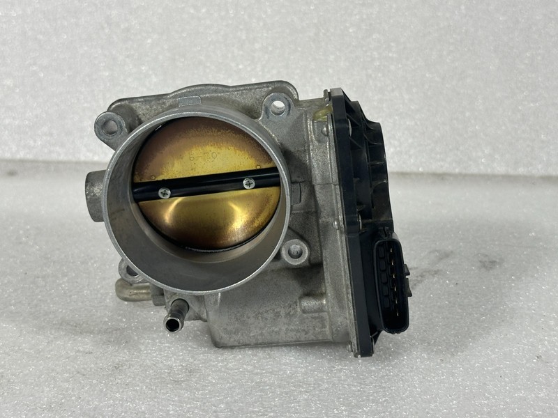 Eletronic Throttle Body For Lexus GS350 IS350 GS450H RC350 3.5L 22030-31040 OEM