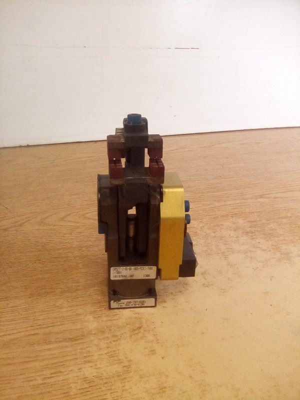 Phd GRM2TF-2-85-00-B09-PS3E1-TR041-TB041 Work Holding Clamp W/Turck Sensor