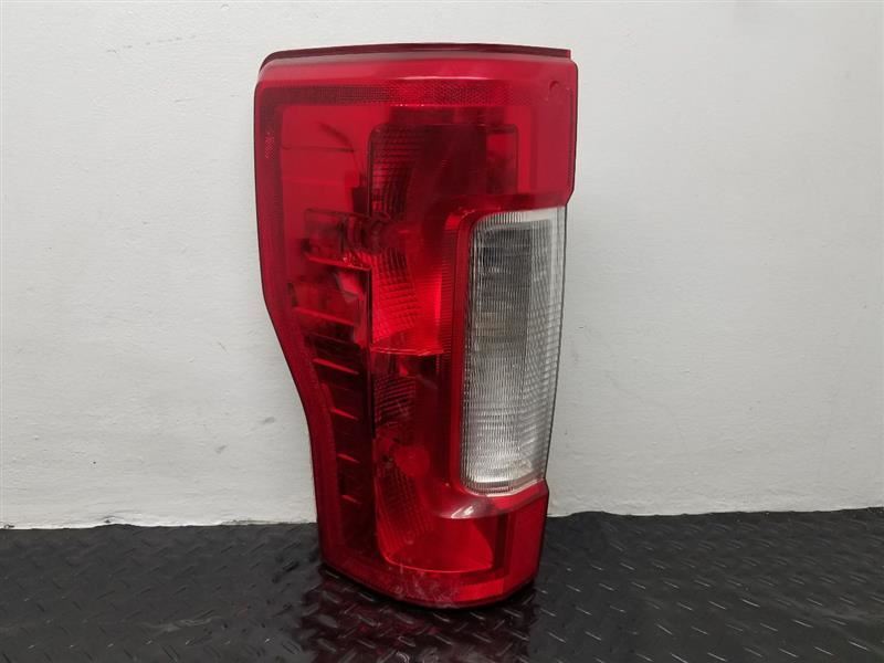 17-19 Ford F250SD F350SD Left Driver Tail Light OEM HC3Z-13405-F