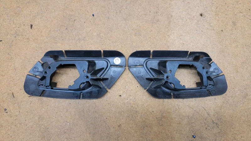 2015 2015 2017 PORSCHE CAYENNE FRONT BUMPER Washer Bracket Cover OEM 7P5807755D