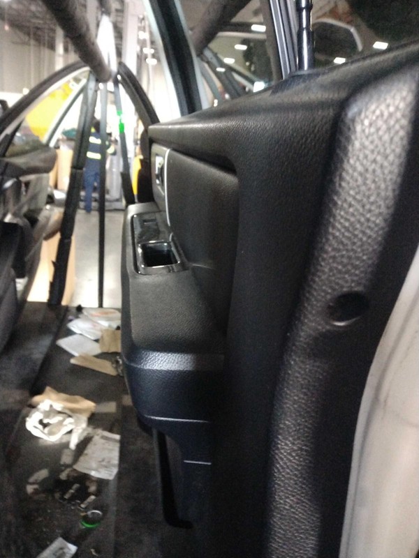 2016 Ford Expedition Rear Right Door White OEM Used 138k Miles NJ25-26643-673085